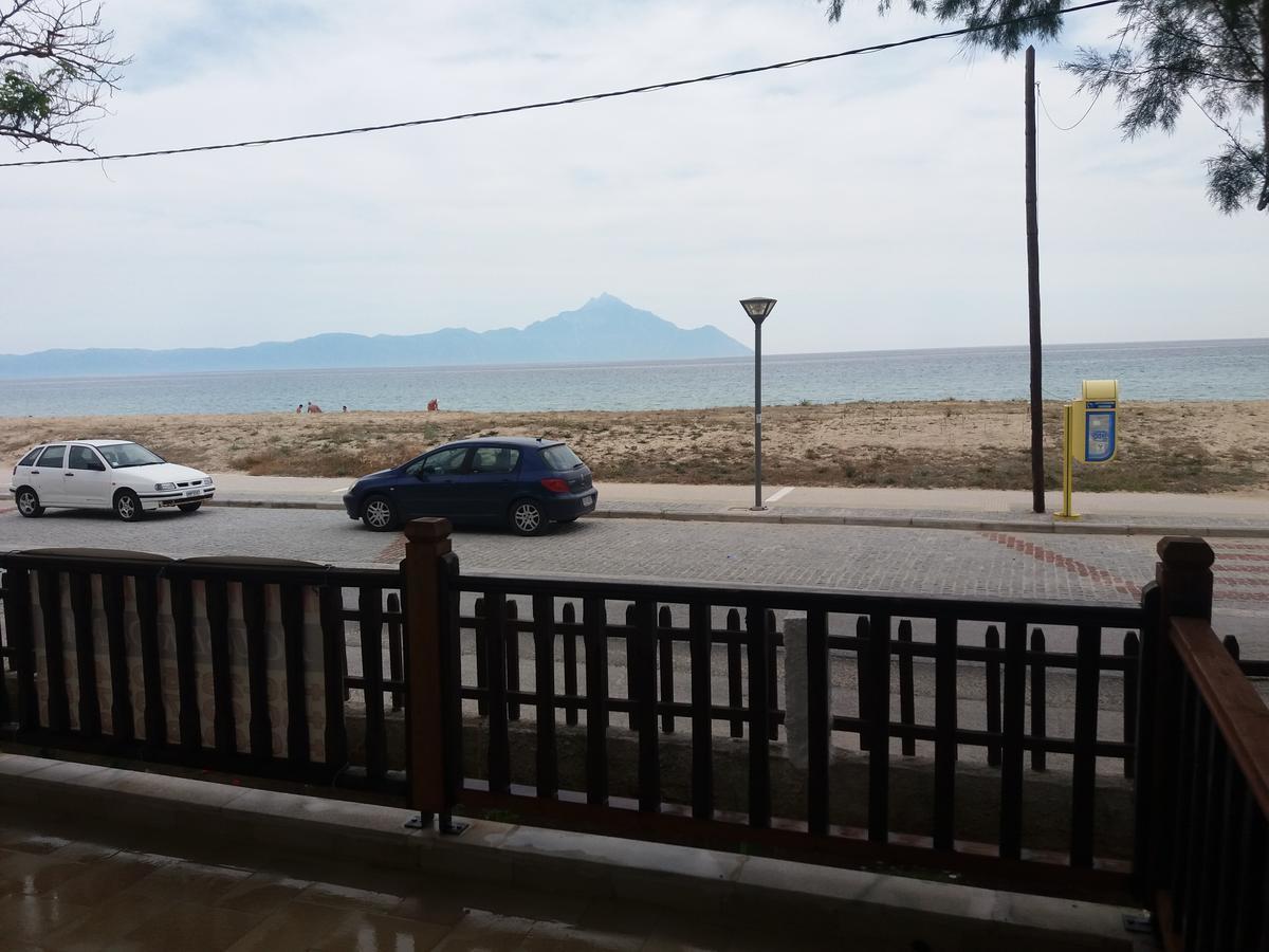 House Kosmas On The Beach Sarti Exteriér fotografie
