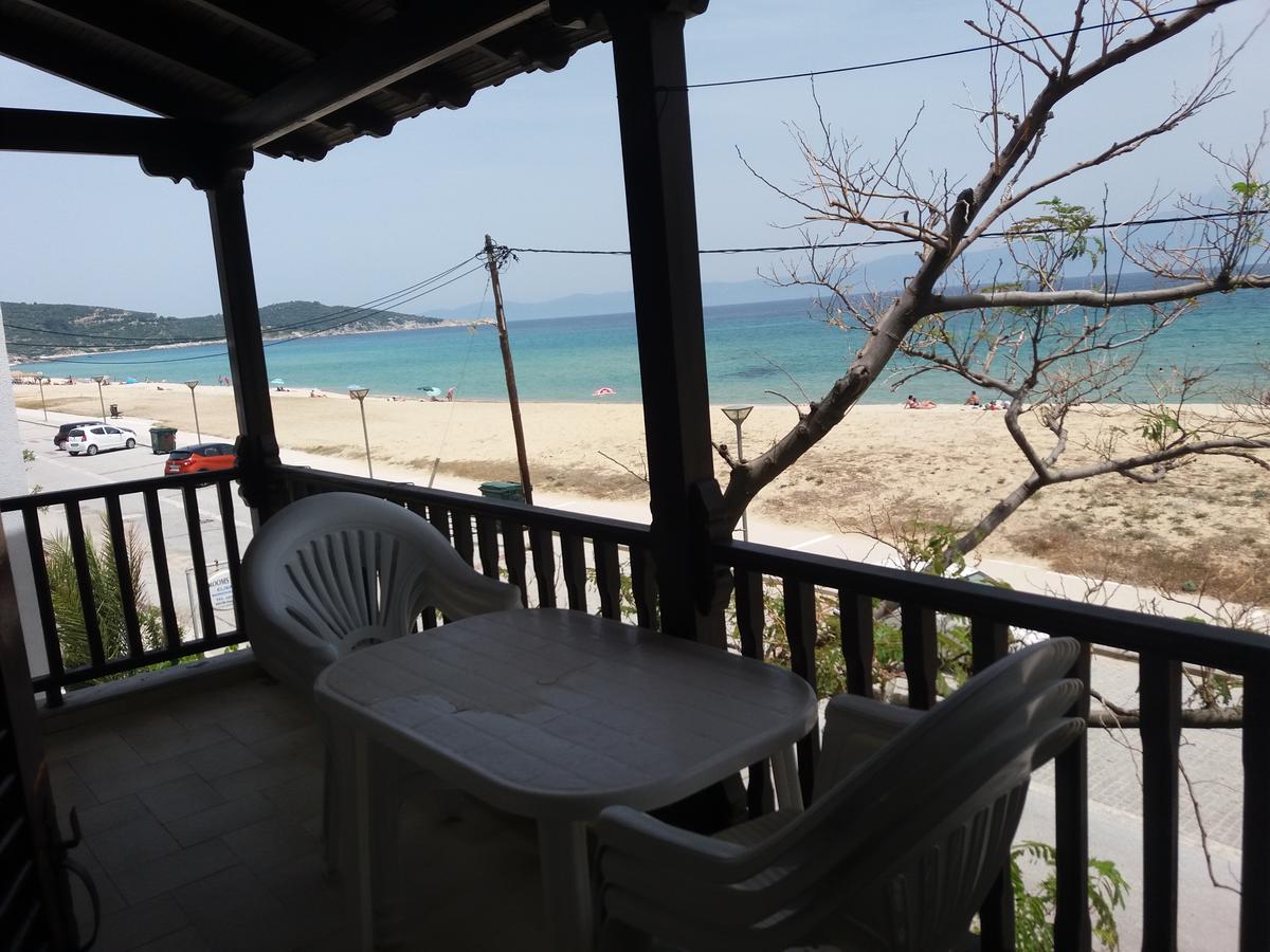 House Kosmas On The Beach Sarti Exteriér fotografie