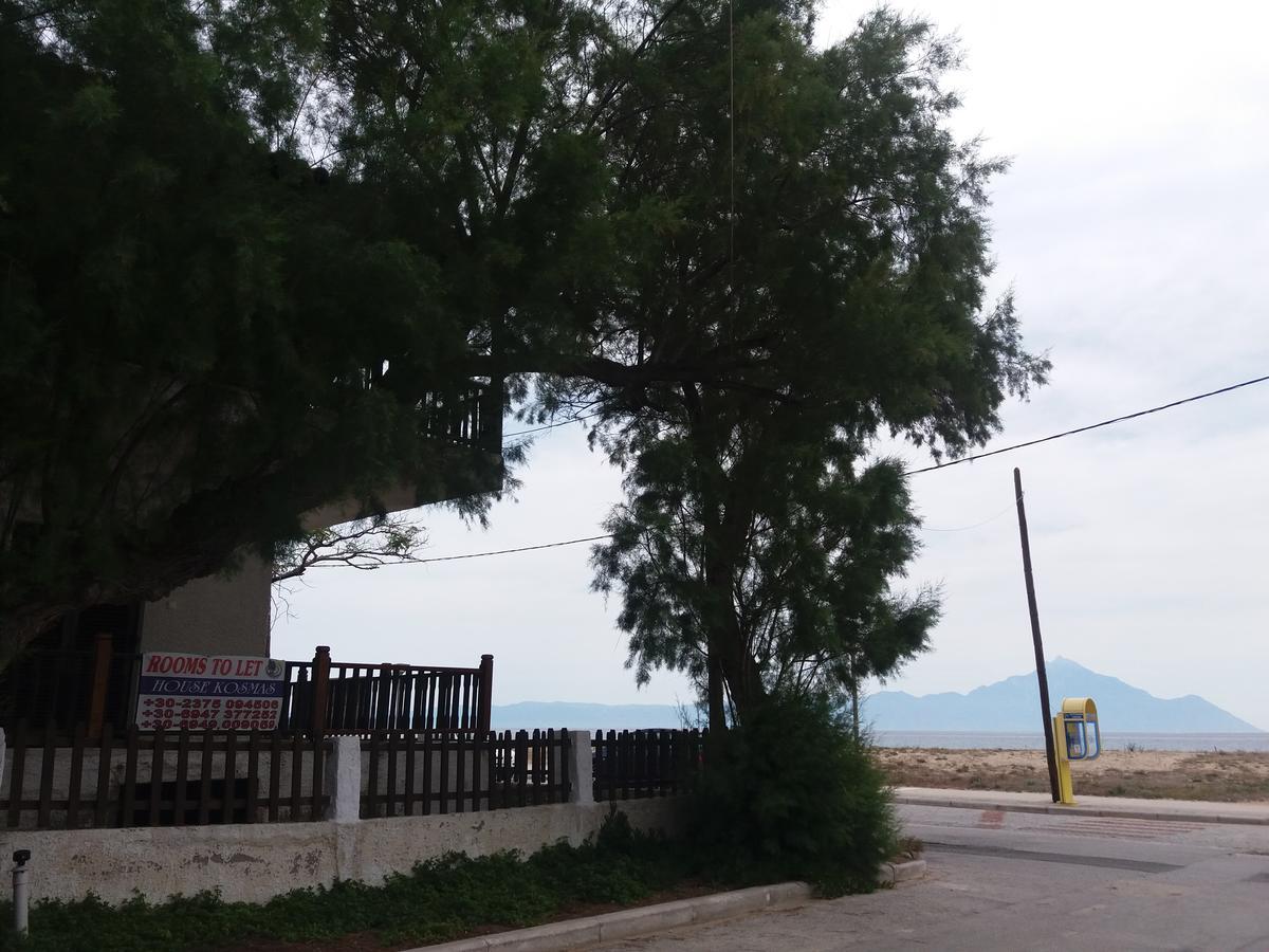 House Kosmas On The Beach Sarti Exteriér fotografie
